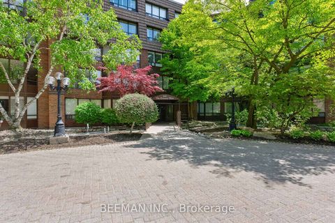 Photo 5 at 409 - 245 The Donway W, Don Mills, Toronto