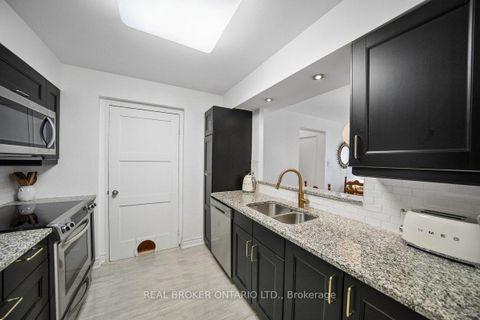 Photo 8 at 503 - 70 Mill Street, Waterfront Communities C8, Toronto