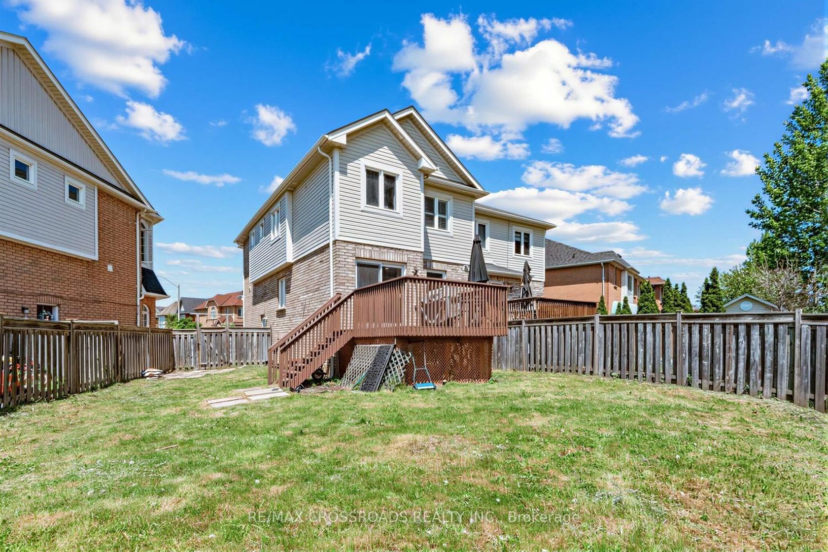 47B Carrera Boulevard, Dorset Park, Toronto 
