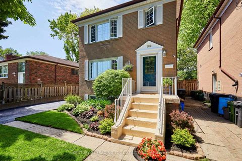 Photo 2 at 108 Gradwell Drive, Cliffcrest, Toronto