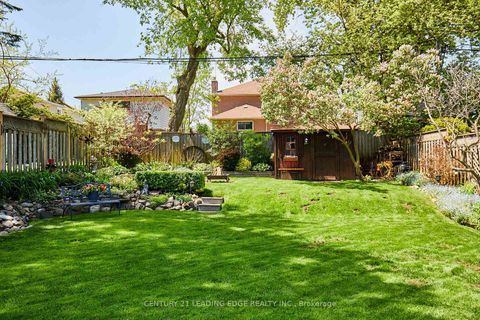 Photo 4 at 108 Gradwell Drive, Cliffcrest, Toronto