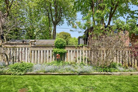 Photo 10 at 108 Gradwell Drive, Cliffcrest, Toronto
