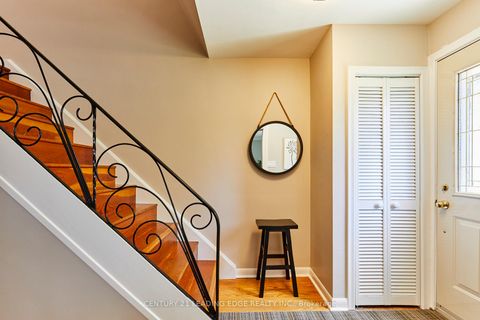Photo 14 at 108 Gradwell Drive, Cliffcrest, Toronto