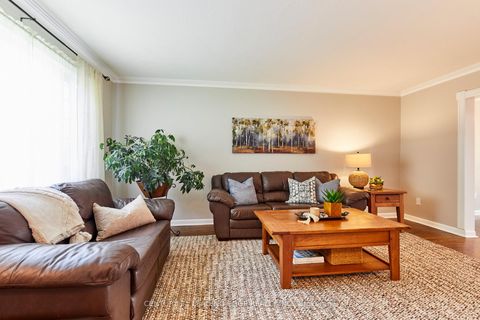 Photo 16 at 108 Gradwell Drive, Cliffcrest, Toronto