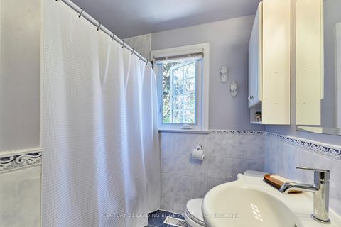 Photo 33 at 108 Gradwell Drive, Cliffcrest, Toronto