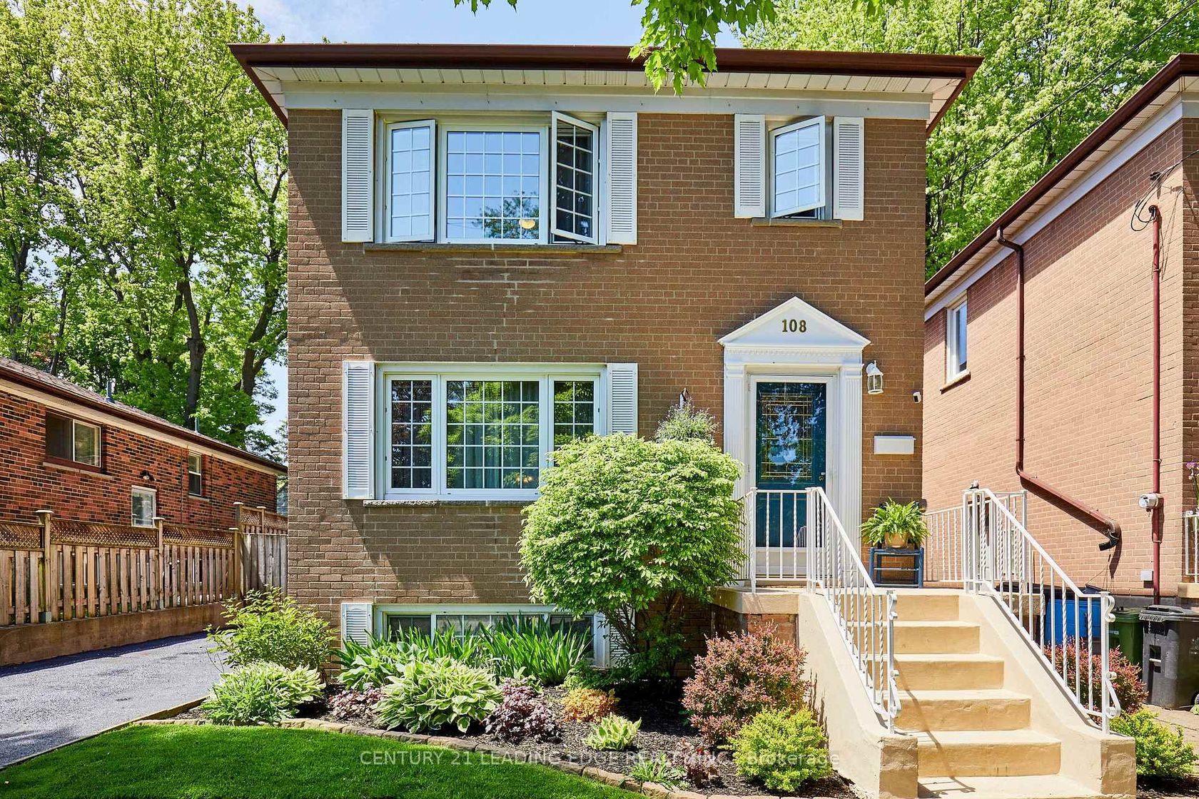 108 Gradwell Drive, Cliffcrest, Toronto 