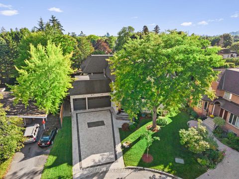 Photo 1 at 7 Winchfield Place, Don Mills, Toronto