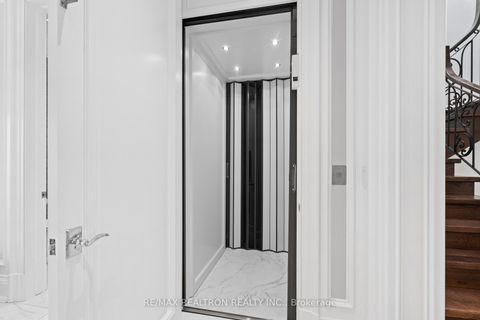 Photo 7 at 7 Winchfield Place, Don Mills, Toronto