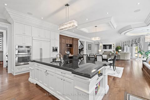 Photo 12 at 7 Winchfield Place, Don Mills, Toronto