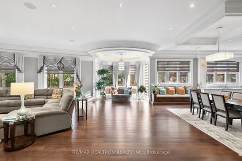 Photo 14 at 7 Winchfield Place, Don Mills, Toronto