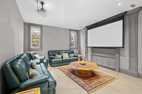 Photo 36 at 7 Winchfield Place, Don Mills, Toronto