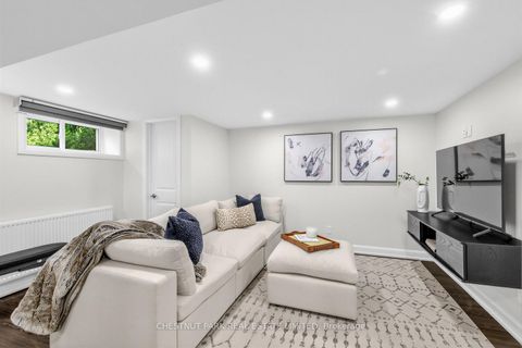 Photo 18 at 29 Elvina Gardens, Mount Pleasant East, Toronto