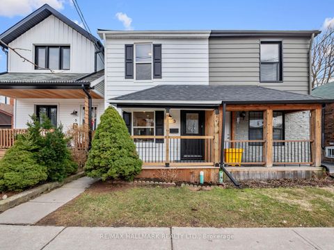 Photo 2 at 3 Woodville Avenue, Broadview North, Toronto