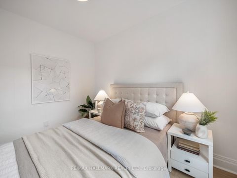 Photo 31 at 3 Woodville Avenue, Broadview North, Toronto