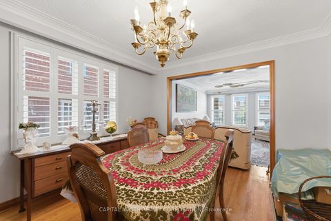 Photo 8 at 40 Birdwood Court, Steeles, Toronto