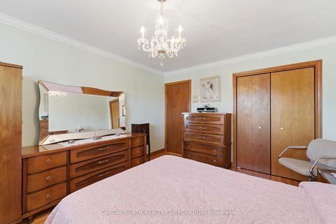 Photo 17 at 40 Birdwood Court, Steeles, Toronto