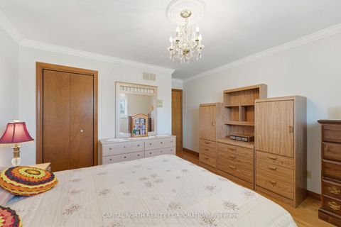 Photo 19 at 40 Birdwood Court, Steeles, Toronto