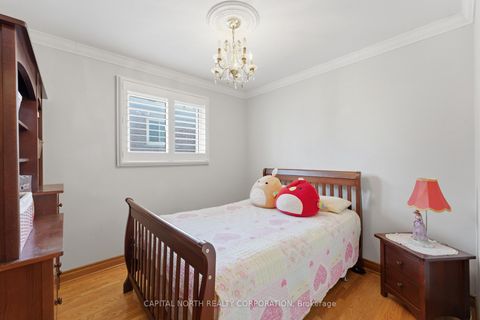 Photo 20 at 40 Birdwood Court, Steeles, Toronto