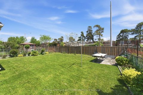 Photo 40 at 40 Birdwood Court, Steeles, Toronto