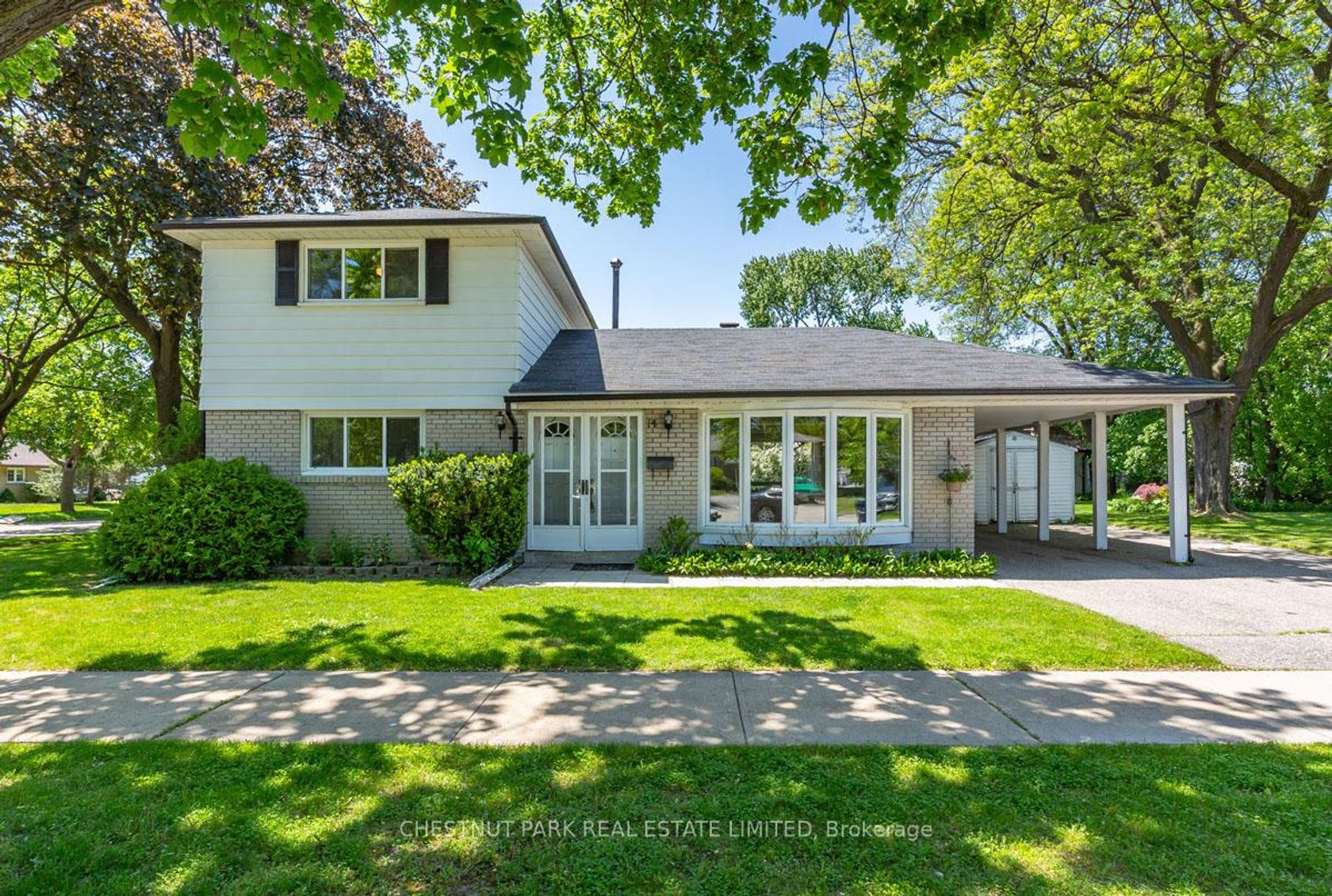 14 Vanderbrent Crescent, Richview, Toronto 