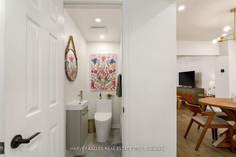 Photo 13 at 139 King Edward Avenue, Lumsden, Toronto