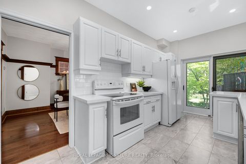 Photo 7 at 90 Roselawn Avenue, Eglinton, Toronto