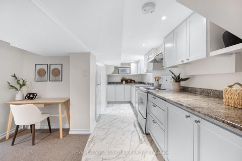 Photo 21 at 90 Roselawn Avenue, Eglinton, Toronto