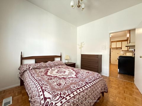 Photo 5 at 399 Brock Avenue, Dufferin Grove, Toronto
