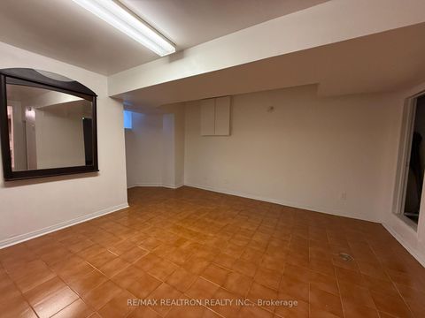 Photo 17 at 399 Brock Avenue, Dufferin Grove, Toronto