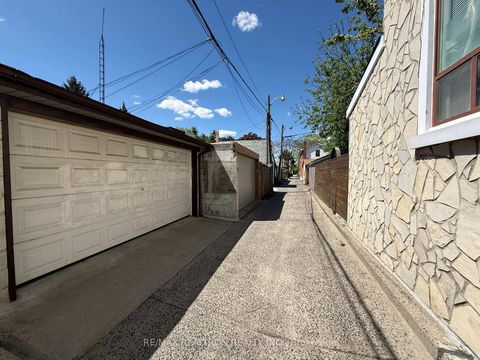 Photo 20 at 399 Brock Avenue, Dufferin Grove, Toronto