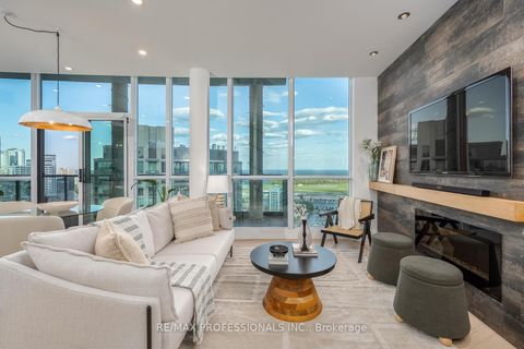Photo 3 at 3804 - 219 Fort York Boulevard, Niagara, Toronto