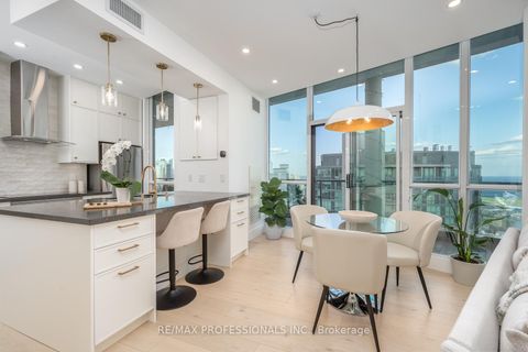 Photo 10 at 3804 - 219 Fort York Boulevard, Niagara, Toronto