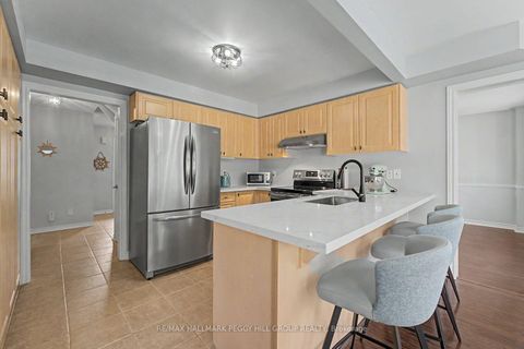 Photo 6 at 26 Kenwell Crescent, Holly, Barrie