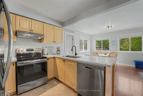 Photo 7 at 26 Kenwell Crescent, Holly, Barrie