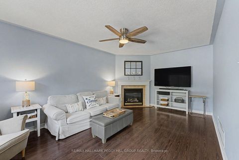 Photo 9 at 26 Kenwell Crescent, Holly, Barrie