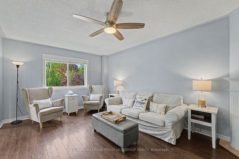 Photo 10 at 26 Kenwell Crescent, Holly, Barrie