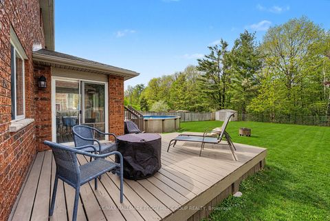 Photo 18 at 26 Kenwell Crescent, Holly, Barrie