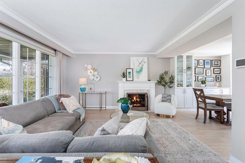 Photo 9 at 8 Markwood Crescent, Markland Wood, Toronto