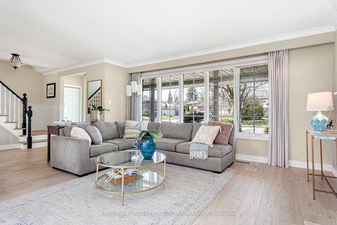 Photo 20 at 8 Markwood Crescent, Markland Wood, Toronto