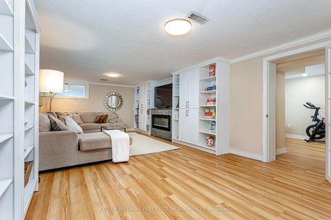 Photo 31 at 8 Markwood Crescent, Markland Wood, Toronto
