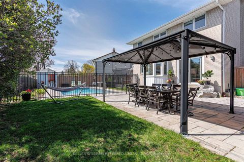 Photo 37 at 8 Markwood Crescent, Markland Wood, Toronto