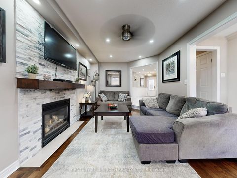 Photo 6 at 14 Round Leaf Court, Holly, Barrie