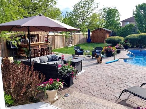 Photo 29 at 14 Round Leaf Court, Holly, Barrie
