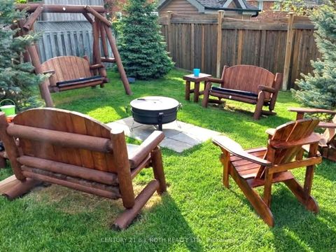 Photo 31 at 14 Round Leaf Court, Holly, Barrie