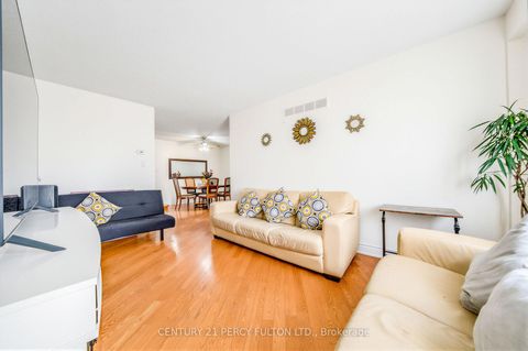 Photo 8 at 49 Croach Crescent, Agincourt North, Toronto