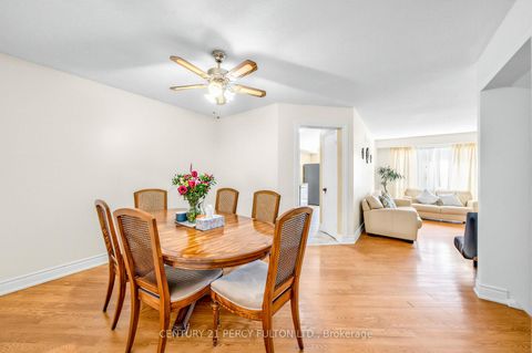 Photo 9 at 49 Croach Crescent, Agincourt North, Toronto
