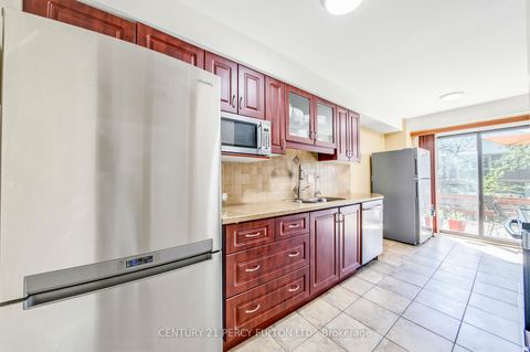 Photo 15 at 49 Croach Crescent, Agincourt North, Toronto