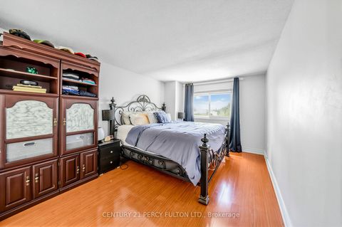 Photo 18 at 49 Croach Crescent, Agincourt North, Toronto
