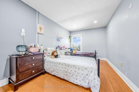 Photo 22 at 49 Croach Crescent, Agincourt North, Toronto