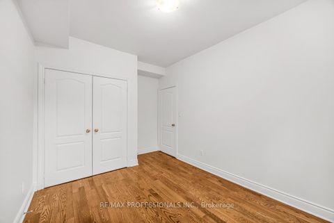 Photo 9 at 213 Major Street, University, Toronto